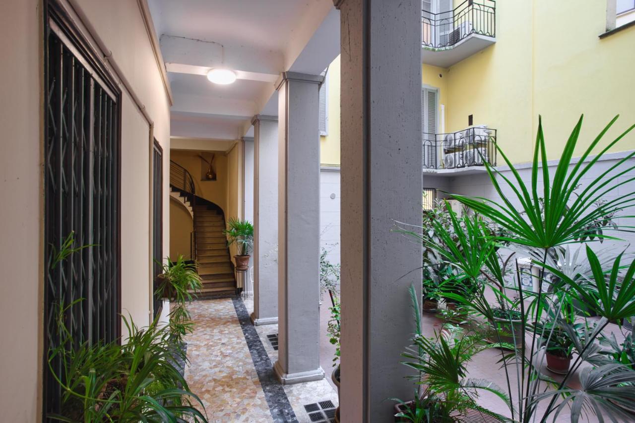 Joivy Mauri - Cosy Flats Near The Duomo Apartamento Milão Exterior foto